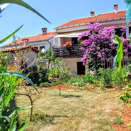 With A Parking Space Stinjan, - 15256 Apartment