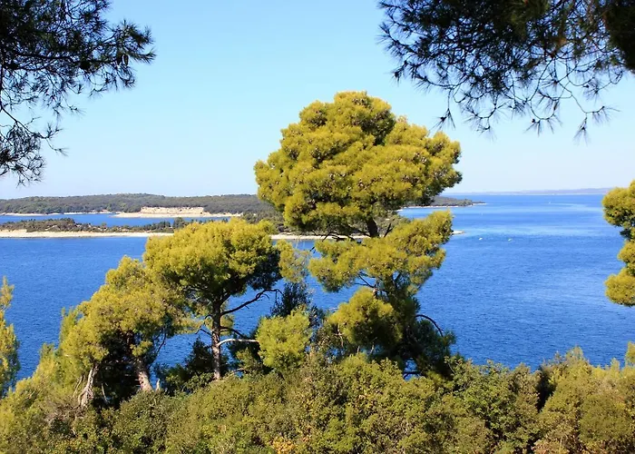 With A Parking Space Stinjan, - 15256 Apartament