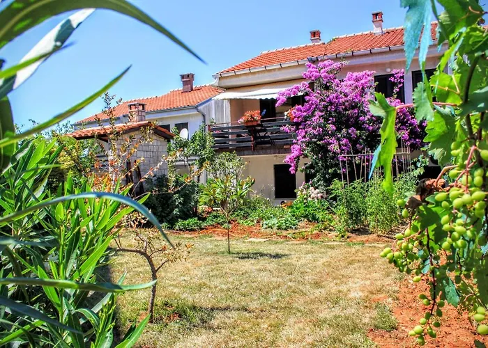 With A Parking Space Stinjan, - 15256 Apartament