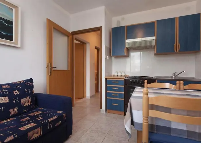 With A Parking Space Stinjan, - 15256 * Pula